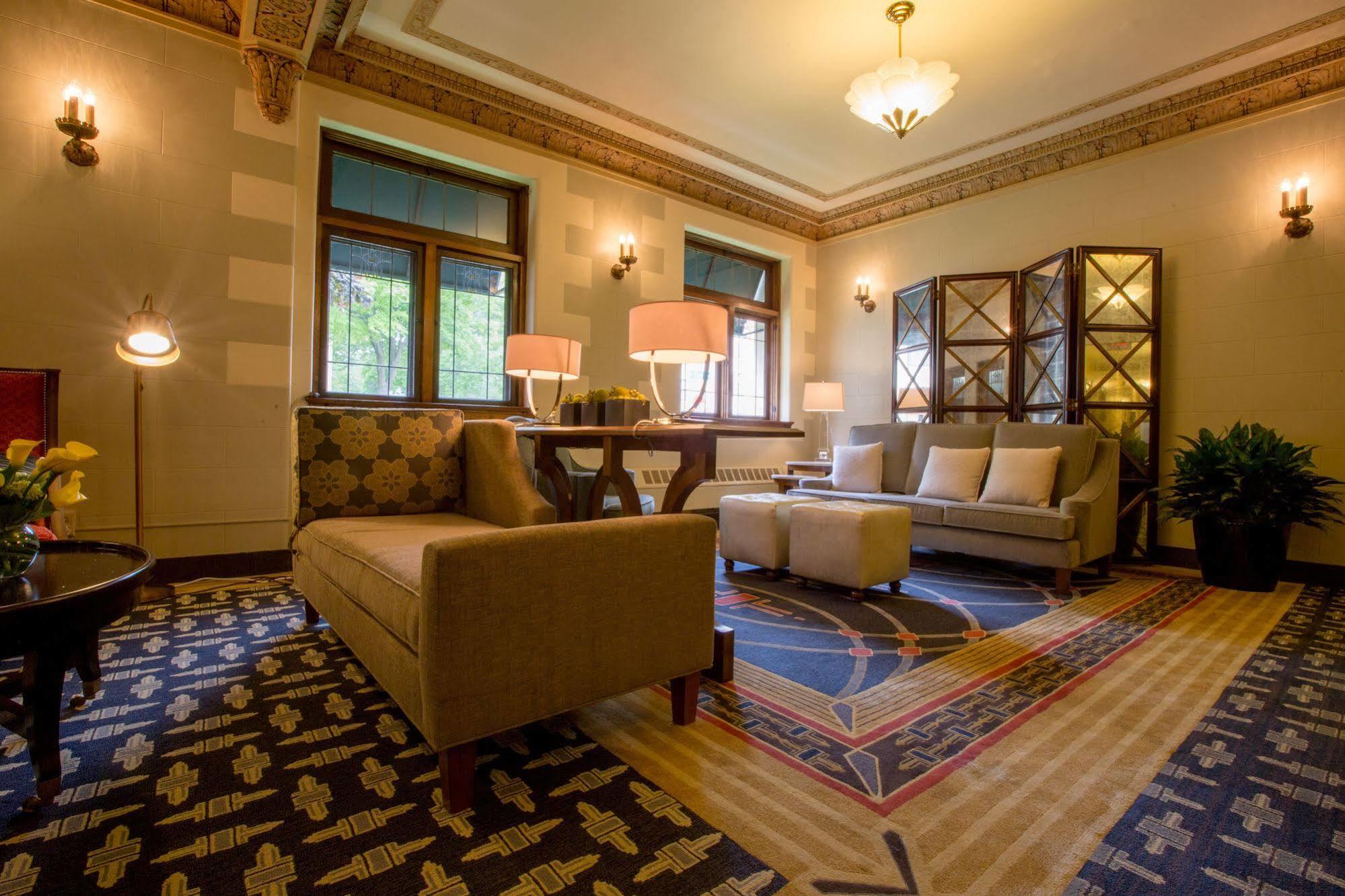 The Plaza Hotel - Milwaukee Buitenkant foto